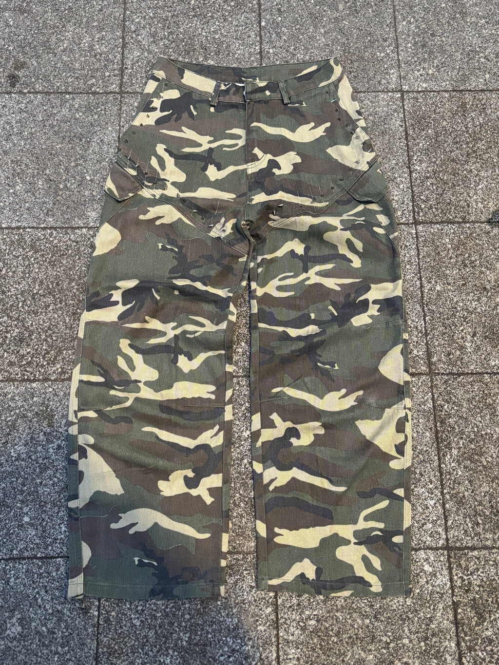 SPIKED CAMO PANTS