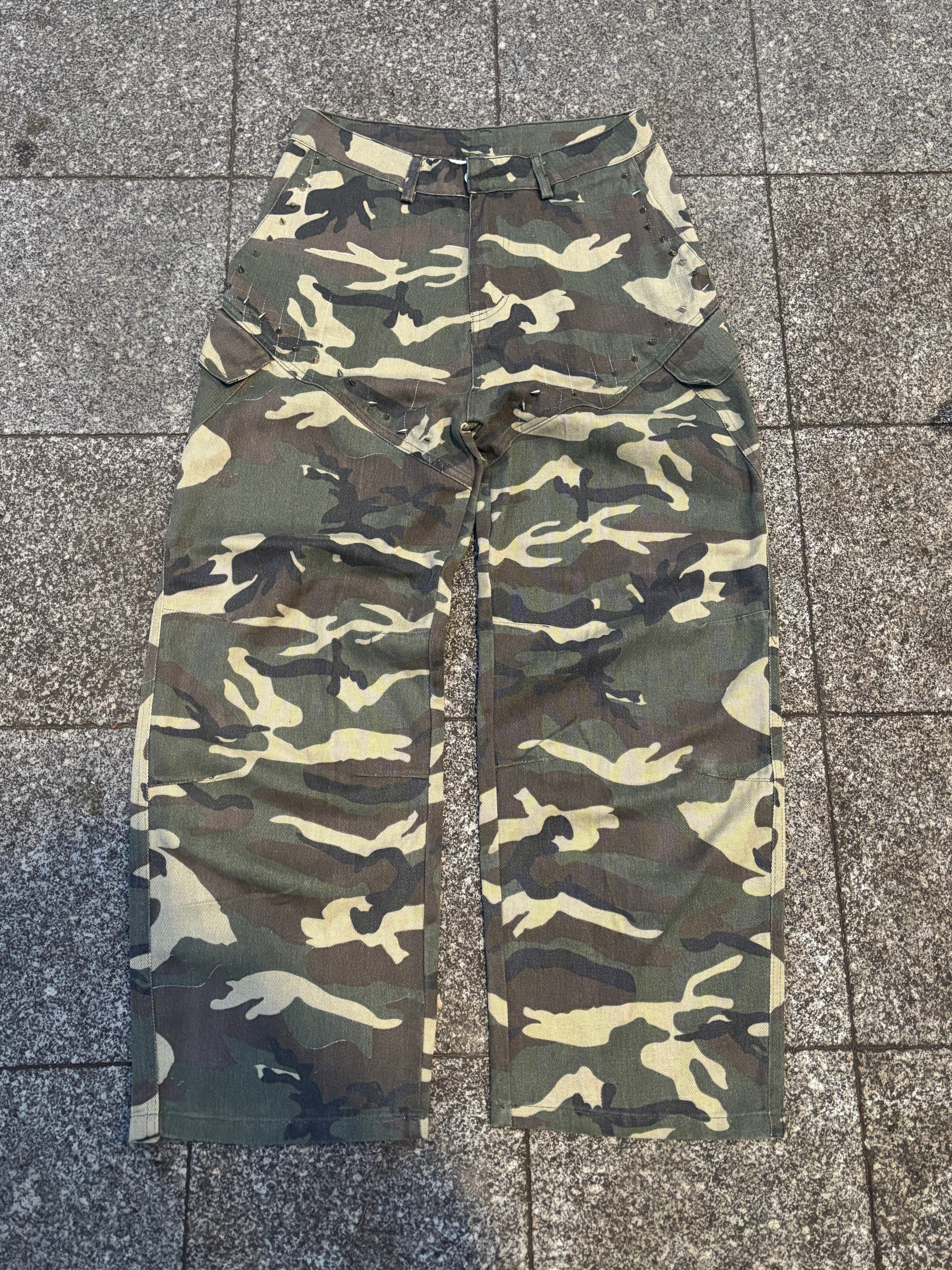SPIKED CAMO PANTS